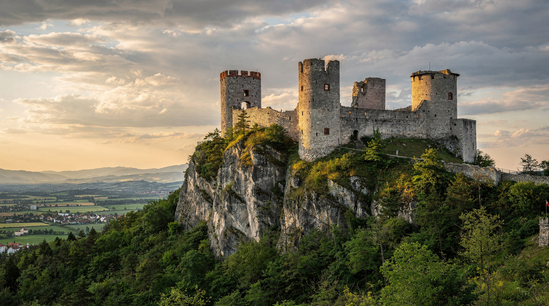 Celje: Römerstadt, mittelalterliche Burg und Tor zu den Savinja-Alpen