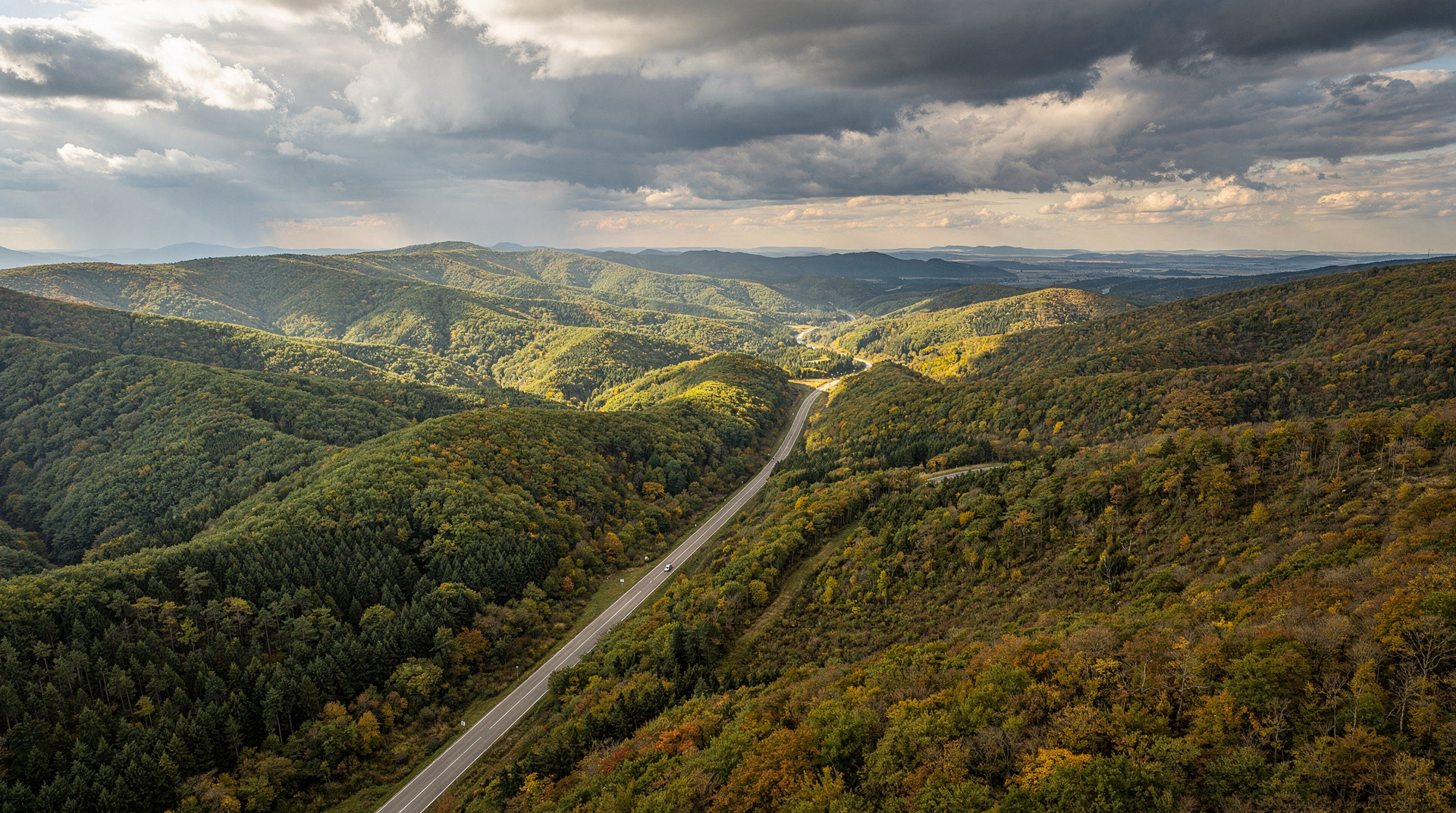 Plitvice Lakes from Slovenia: day trip from Ljubljana to Croatia's UNESCO park — Visit Plitvice Lakes National Park on a day trip from Ljubljana: distance, drivi